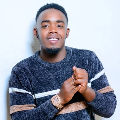 StonzEmma's profile picture. Ekikuru N'amagara❤️ || Job 1:21🙏|| Mukiga💪