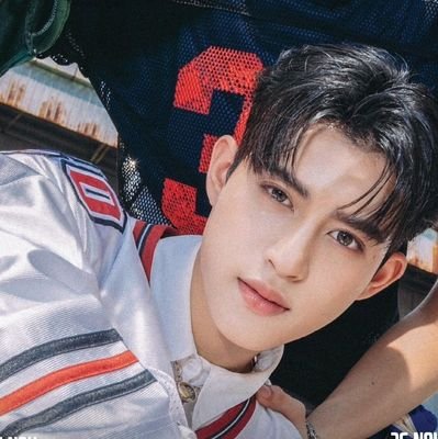 pravallikaudd5's profile picture. fan account - ❄️ @barcodetin 
#clo_ver #barcodetin🌻 #ziyu 🩵🫳( Yuni 🐟) @clo_ver_riser 🍀
#unit 🤍