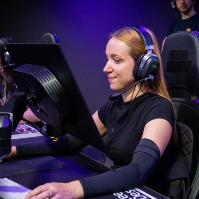 ally_csgo's profile picture. 🇩🇪 awper for ? | ♡@execute_csgo | Graphic designer & Illustrator