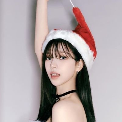 pianosunghee's profile picture. 전직 피아니스트,현직 두아이엄마♡
일상,육아,맛집,유머,투자,소통
Christian 
#piano 🎹 
연주영상은 하이라이트에 있어요 ㅎ