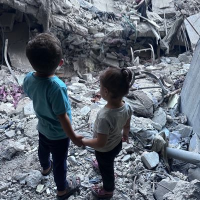 Lenagazaa's profile picture. Help my kids to survive this hunger donate and share https://t.co/L0aUWOpK4t.