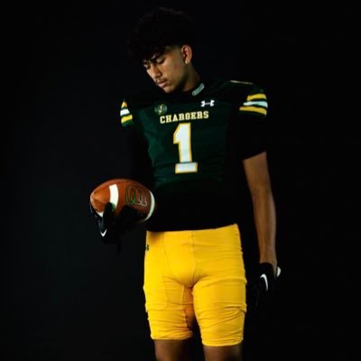 Jordan_Pelaez23's profile picture. Class of 2026 | Multi-Sport Athlete | @EdisonChargerFB 6’2 195 Linebacker/WR #1 | NCAA ID#2511775493 JordanRPelaez@gmail.com (714.486.9595)