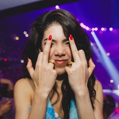 SunnySolecitOs's profile picture. Más kenini qué ser humano