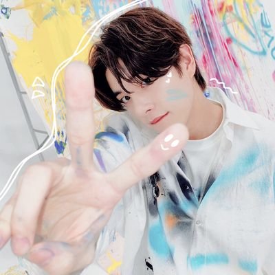 februarfi's profile picture. business acc 🧁