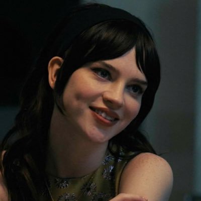 augyfay's profile picture. she/her • certified horror movie enthusiast and lover of all things creepy and unsettling 𓉸ྀི • #horrortwt #filmtwt