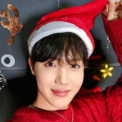 Karikariume129's profile picture. あいみょん💜BTS💜下山武徳💜ダウン症の弟がいます💜母がR2.9月より胃がん闘病中でしたが新型コロナウィルスに感染、R3.9.20他界💜私→脳神経系の病気。両下肢麻痺のため車椅子ユーザ(R4.6月末に検査入院)(R5.9検査入院)💜2025京セラドーム2days☆J-HOPワールドツアー参戦！！