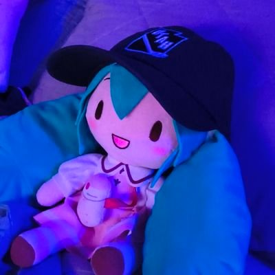 TH3ONLYCHAMPION's profile picture. silly woman just trolling sometimes