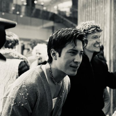 loserhelm's profile picture. hollander? i barely even know her! | minors dni