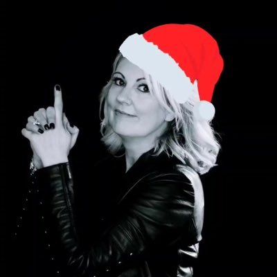 Tri_Weiss's profile picture. Autorin der Laura-Peters-Krimis und der Halloween-Novellen. Taschenbücher bei Amazon, Ebooks überall.