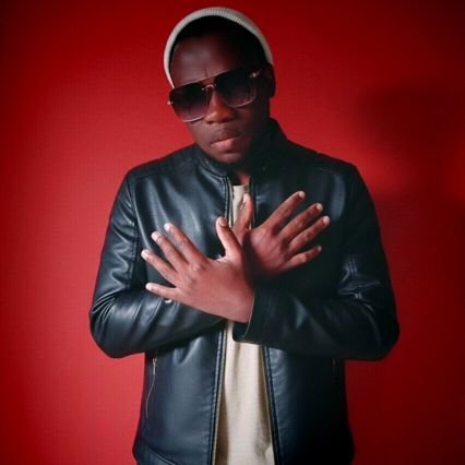 RealCI4thePro's profile picture. 🎧 Music Producer | 💻 IT Support Specialist