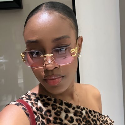 rarenitaa's profile image