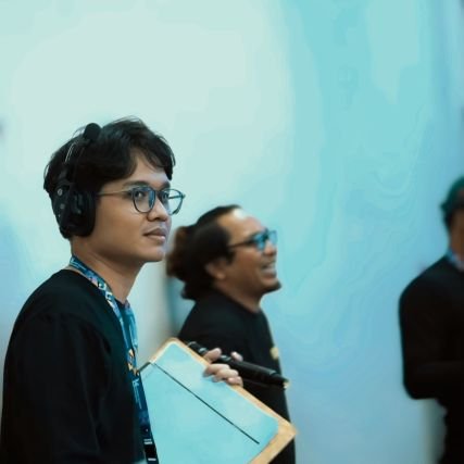 FarizAlwafi's profile picture. Too blessed to be caught ungrateful.