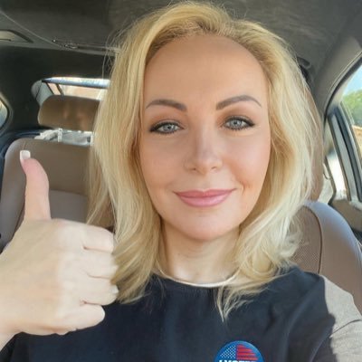 sandrabrash01's profile picture. 