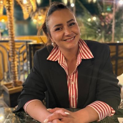 SabrinaTerriche's profile picture. Soyez vous même, les autres sont déjà pris ✌🏼 #ILoveNice #Politique #Histoire @horizonsleparti