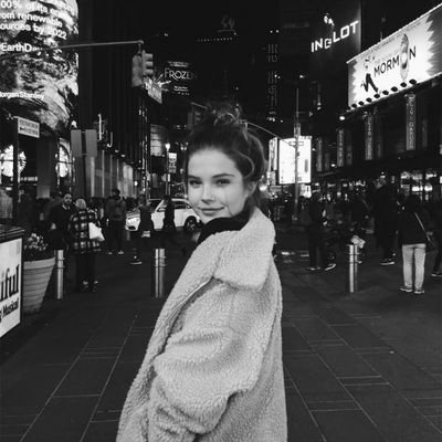 gtwmlzdh's profile picture. ✦˖°⭒shadowed, yet drawn to—aryaaza.