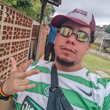 fils_de_haine2's profile picture. antigo fils de haine falecido
ta com shiva

sempre a esquerda 🚩🇰🇵🇨🇳🇨🇺🇵🇸