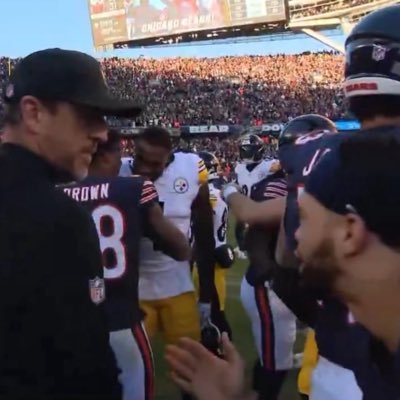 szn_fieldsvk's profile picture. ✝️ - #DaBears- #SeeRed - #BeHereForIt - #Blackhawks - #NeverDaunted - The Weeknd - Ben Johnson is my coach - formerly VKStudios - 🎬 - 🎮