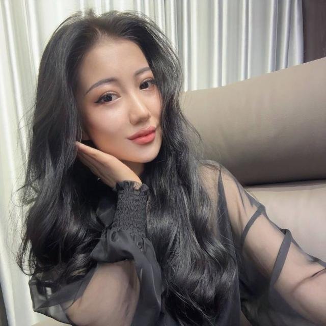 d5Hl2ejCQC80780's profile picture. 大人の体験したい方はDMまで☺♪