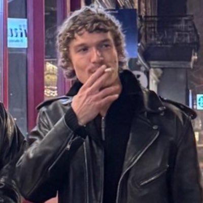 jerereau's profile picture. jeremy knox if he was a bisexual girl  | 18 | @addiuncaged