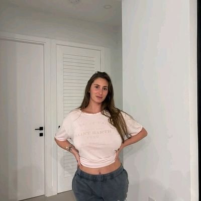 DonaldSara38383's profile picture. 