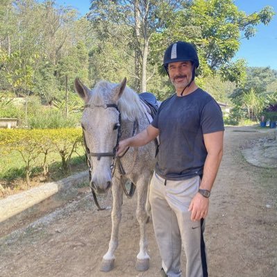 99184Bissonnet's profile picture. 🇫🇷Mon profil a clairement attiré Ton attention — difficile de ne pas le remarquer. 🤣☺️