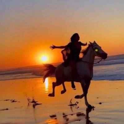 healingbysoul_8's profile picture. soul ✩‧₊̊♓︎﹌ Theta Healer – Teacher•Life Coach ICF•Akasha• Astrologer • +🕊️ رافقت العديد في رحلات الشفاء والتحوّل ورافقت نفسي✨🕊️