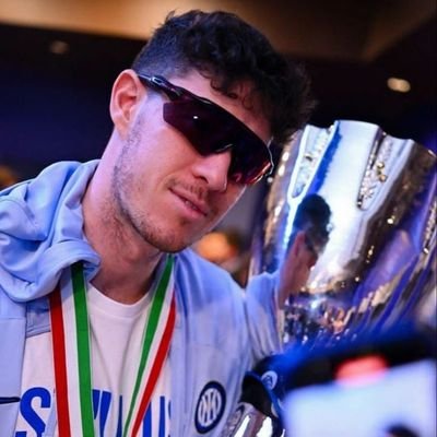 DatteoMarmiann's profile picture. Cosa cazzo leggi? @MrButera200 solo per pochi