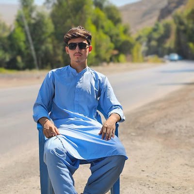 Dev_Paiman's profile picture. 