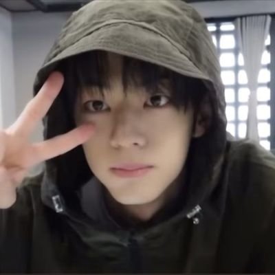 kumakarengkeng_'s profile picture. — he was a fairy 🧚‍♂️🎀