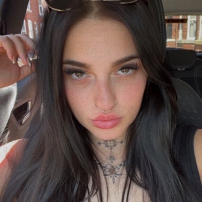 rachofx's profile picture. 30 • blackpool • cum slut👅 • content seller • goddess • findom