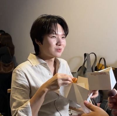 Bonnie_bunnyKNP's profile picture. ผีรักหนุ่มเต๋อ                                                                

#Kengnamping #เชื่อใจป๊ากก #ดูมันดิ             

( @nampingnapat  @harit_keng )