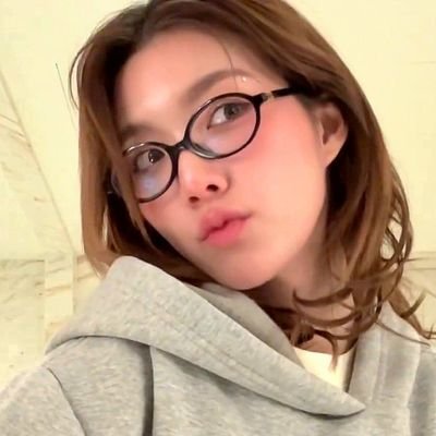 wvoyezvous's profile picture. 【she/her】Writer / 48×46 / prsk / real mom n'orm @ormmormm - 00k @linglingsirilak / Multi. — fan account