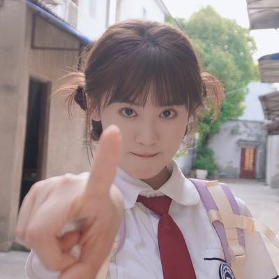 reinesday's profile picture. 