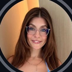 quinn64793's profile picture. German girl living in Switzerland