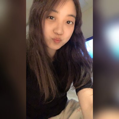 yevliii's profile picture. •Twitch Affiliate• Korean Variety Streamer • Hello 👋🏼 🐨💜