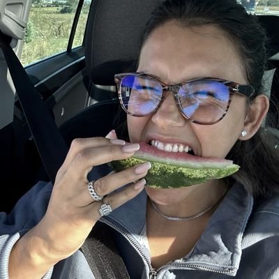 mislimislinee's profile picture. Kafam kadar karışık🪬