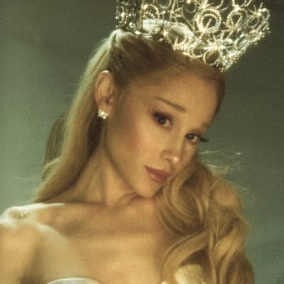 arianafeeds's profile picture. 4k/hq content of ariana ⭑ fan account