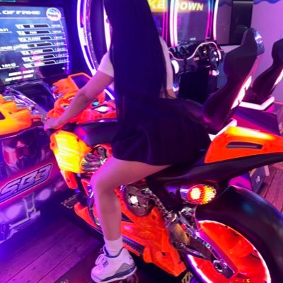 _loverevil's profile picture. 