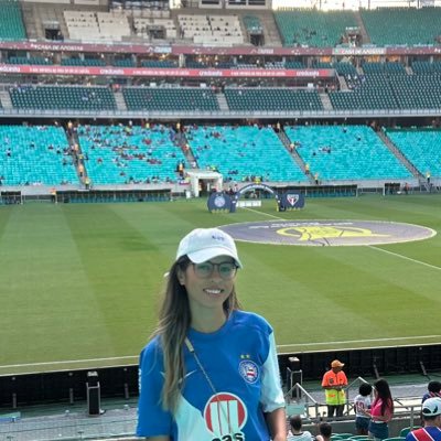 biadarkweb's profile picture. sofrendo em inglês com o arsenal e em português com o bahia