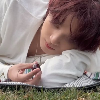 NDung95708's profile picture. 