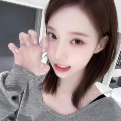 wo2you_'s profile picture. 我是s，爱好是当m，喜欢les，是个四爱喜欢一爱，性取向是gay，皮下是女的也可能是男的。