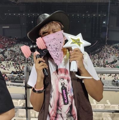 riozerio_'s profile picture. 