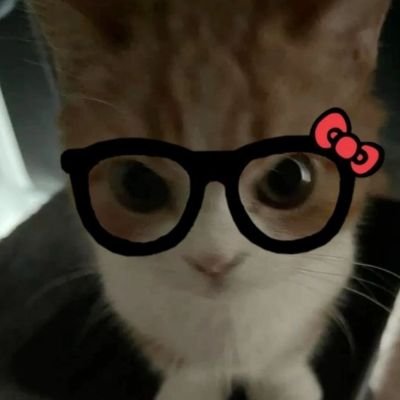 ThxnxnyaX10's profile picture. 