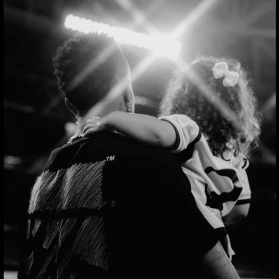 ll7cr7ll's profile picture. 