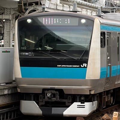 E233_1042's profile picture. 乗り鉄/撮り鉄/音鉄/千葉都民/JB民/E233系推し。フォロバ80%/エ○垢帰れ/揚げ足,煽り,鉄叩き即ブロ 金欠大回り/スマホ鉄(iPhone勢 17 無印)/一眼欲しい エンカ要相談、鍵垢の信頼できるFFさん限定とします。写真垢→@E233_7017 鍵→@E233_1083