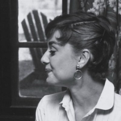 googooshna's profile picture. Art Enthusiast