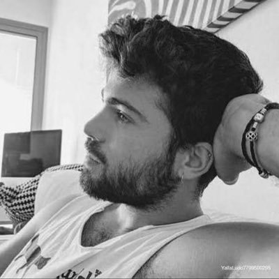 9is_rf's profile picture. 