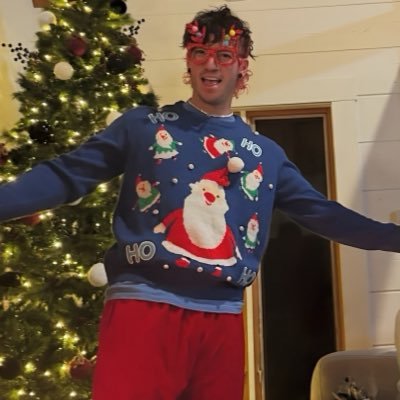 s_sand0's profile picture. Josh Dun is my wife | TØP Boston 9/20-21/24 Bangor 10/1/25 | CEO of CHRISTMAS JOSH & ROBOT VOICES | middle laner | tøp djo ptv | m/w @r3decorating