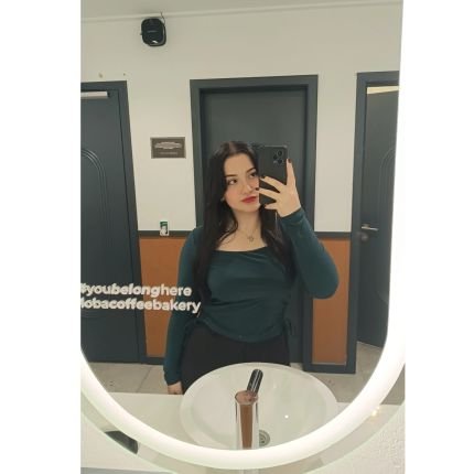 cnanozmn's profile picture. psikolojik danışman