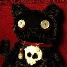 macbethfest__'s profile picture. 🩸 he/him ﹒ 7teen ֪֪֪ ᚐ ✙˚̣̣̣ weird freak thing ₊